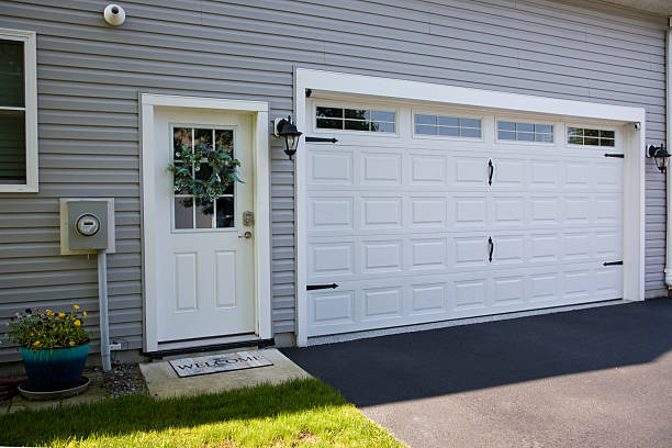24/7 Emergency Garage Door Roller Replacement experts in Columbus, NE